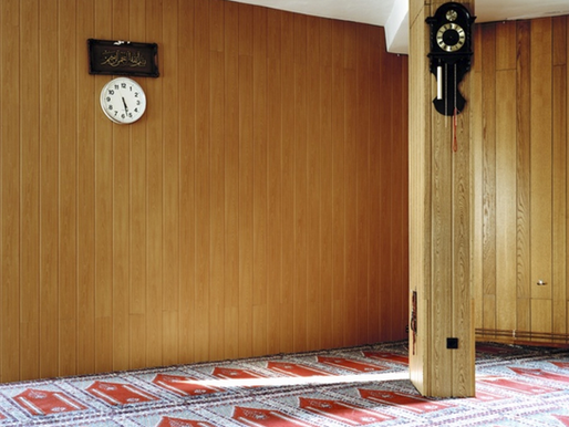 »WIE DAS DEUTSCHE RELIGIONSRECHT PROGRESSIVE MUSLIM:INNEN BENACHTEILIGT«
